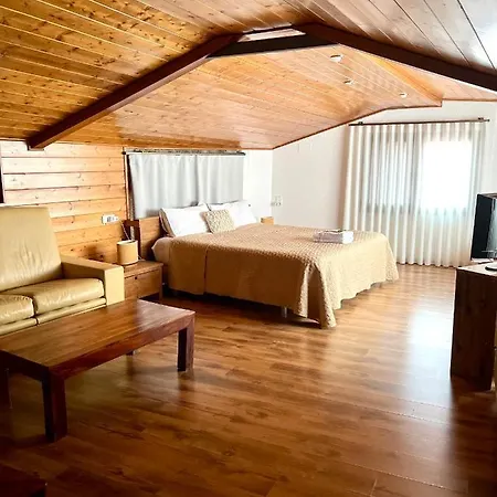 Casa Churchill Lantställe Claverol