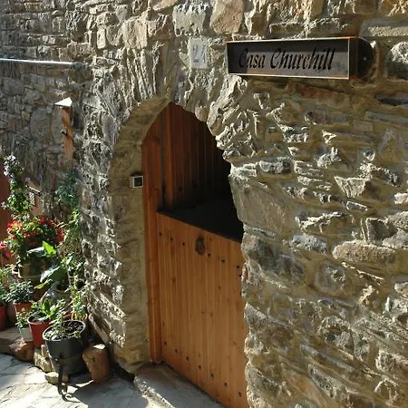 Casa Churchill Claverol